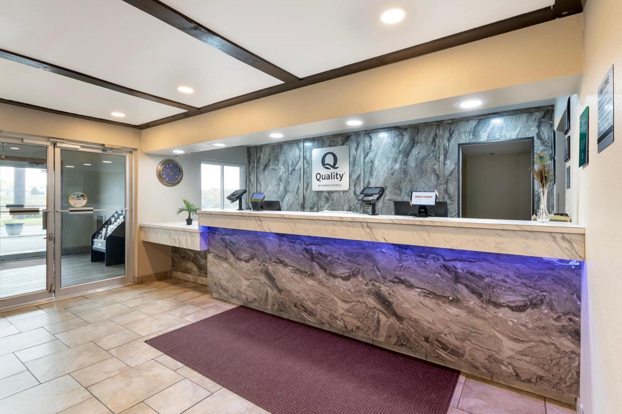 Quality Inn Newton At I-80 Exterior foto